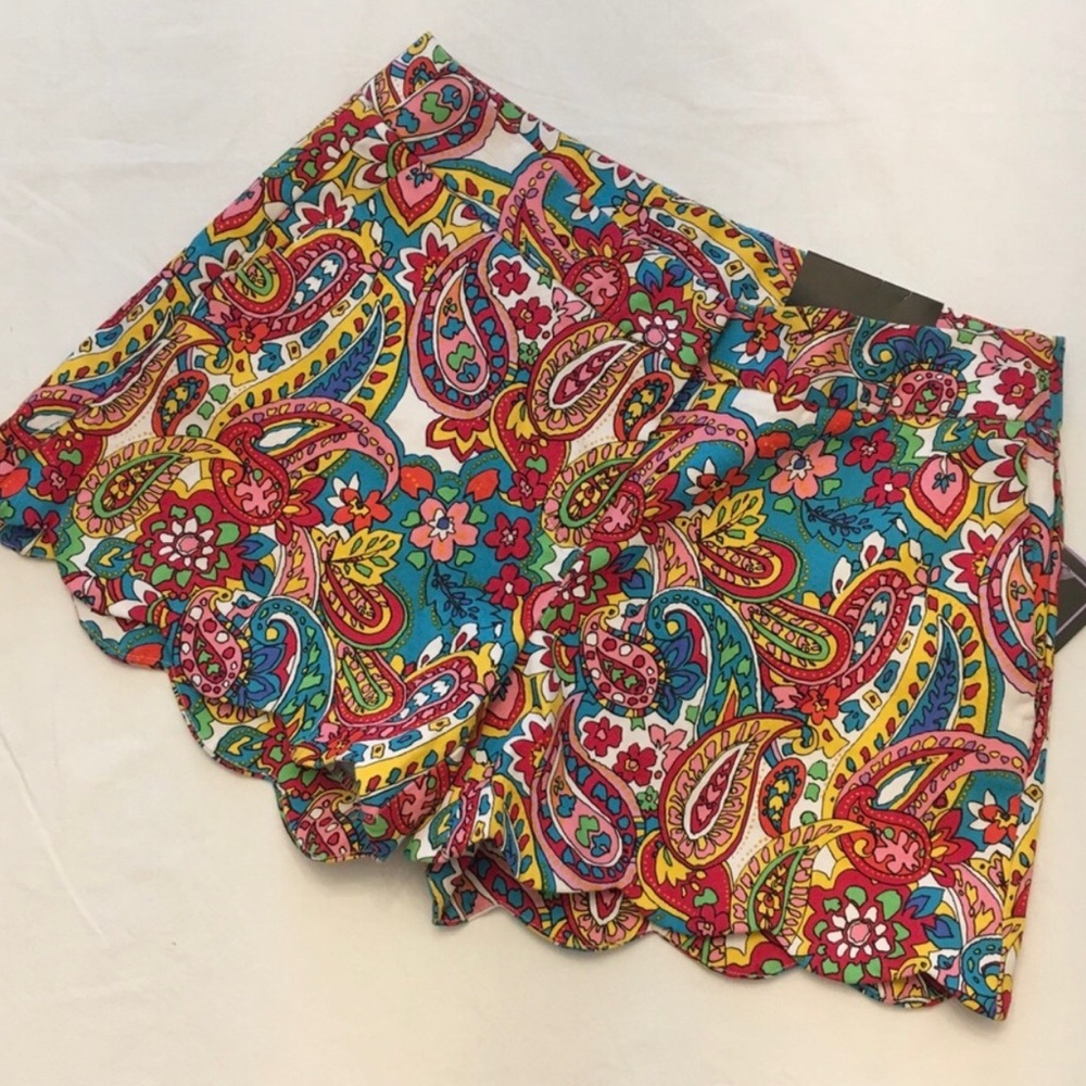 NEW Attyre New York Mackenzie Multicolor Floral Paisley Scallop-Hem Shorts Boho